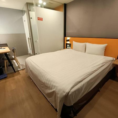 Walker-Taoyuan Hotel Екстериор снимка