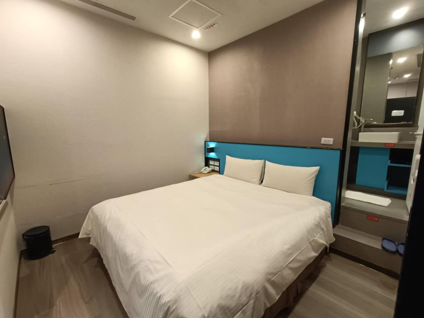 Walker-Taoyuan Hotel Екстериор снимка