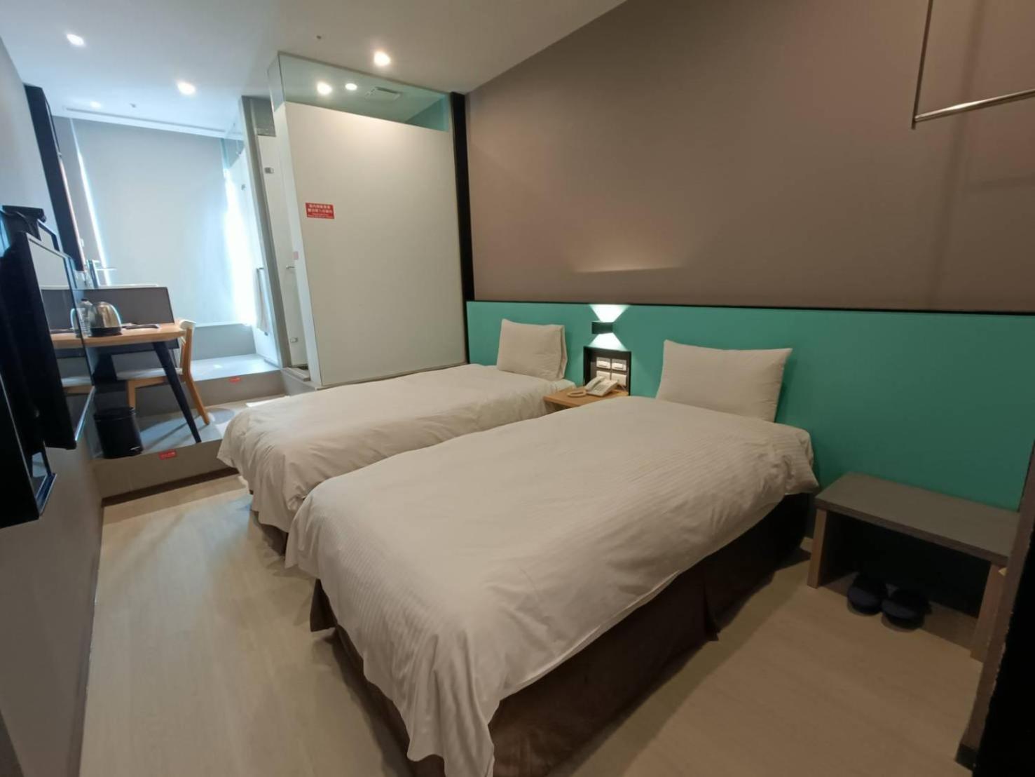 Walker-Taoyuan Hotel Екстериор снимка