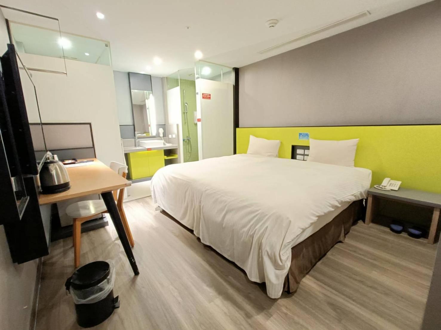 Walker-Taoyuan Hotel Екстериор снимка