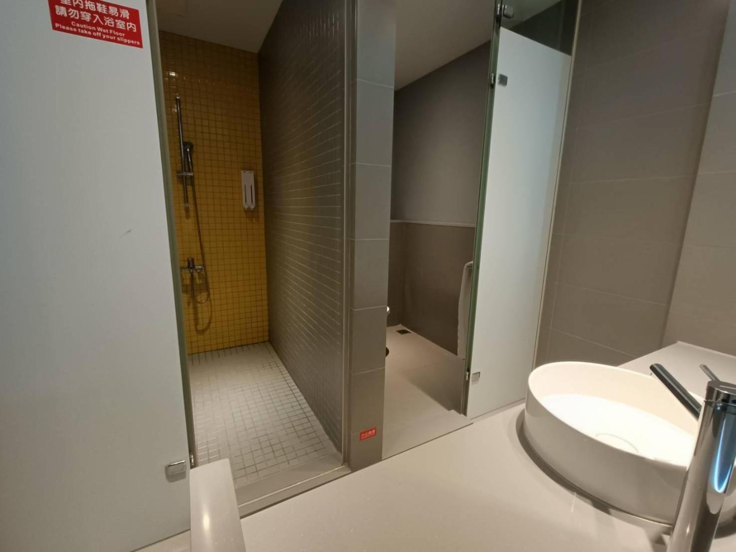 Walker-Taoyuan Hotel Екстериор снимка