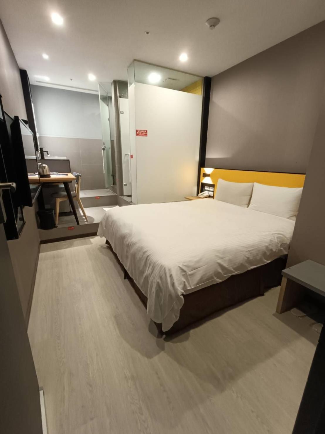 Walker-Taoyuan Hotel Екстериор снимка