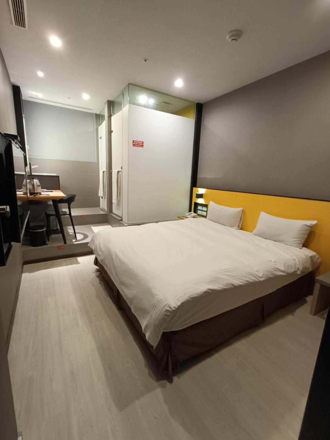 Walker-Taoyuan Hotel Екстериор снимка