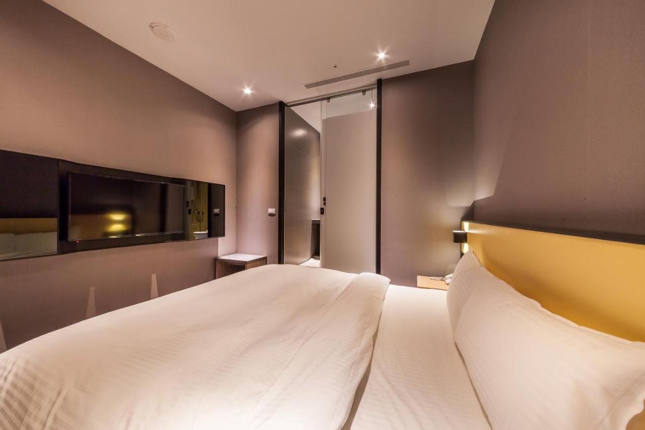 Walker-Taoyuan Hotel Екстериор снимка